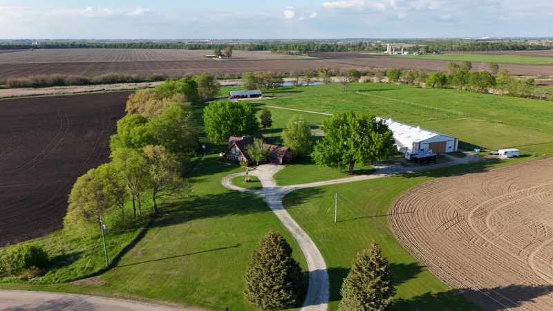 https://busybeedroneco.com/wp-content/uploads/2025/05/homeowners.jpg