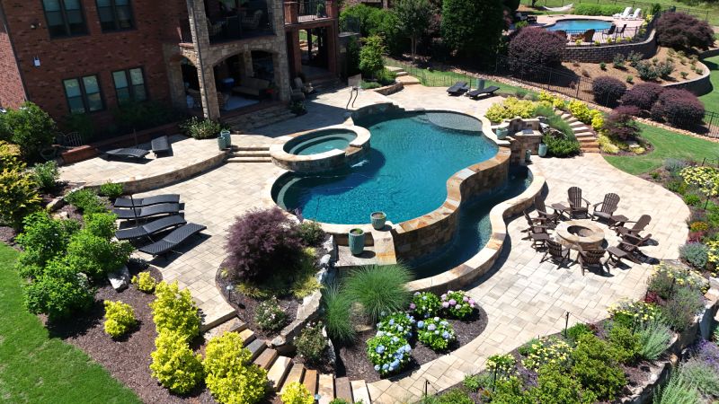 https://busybeedroneco.com/wp-content/uploads/2025/05/landscaping2.jpg